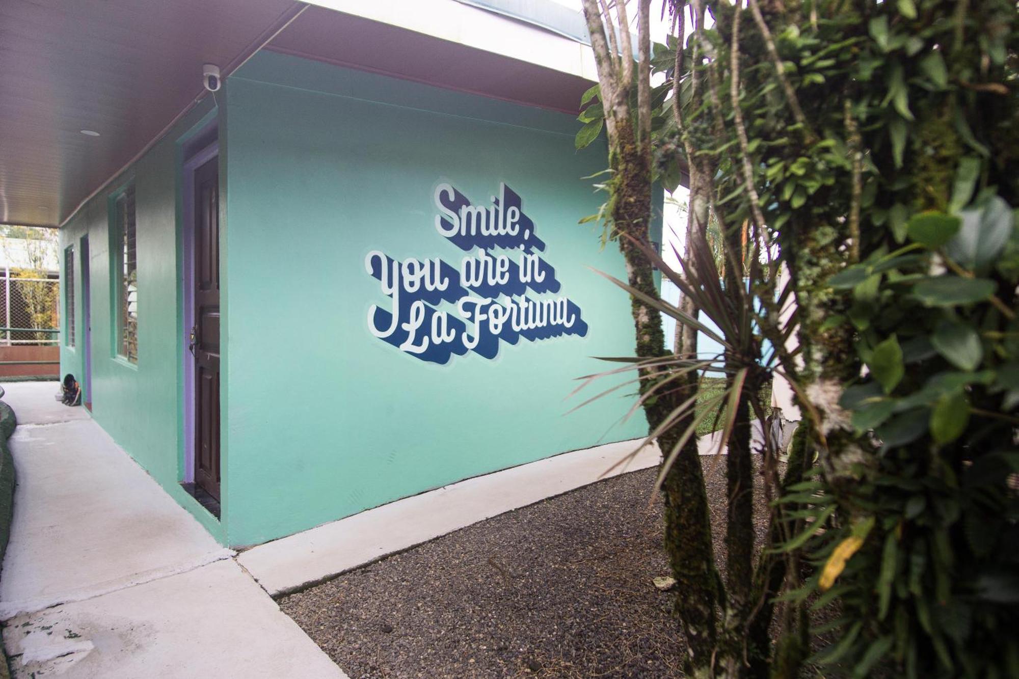 Pura Vibra Hostel La Fortuna Buitenkant foto