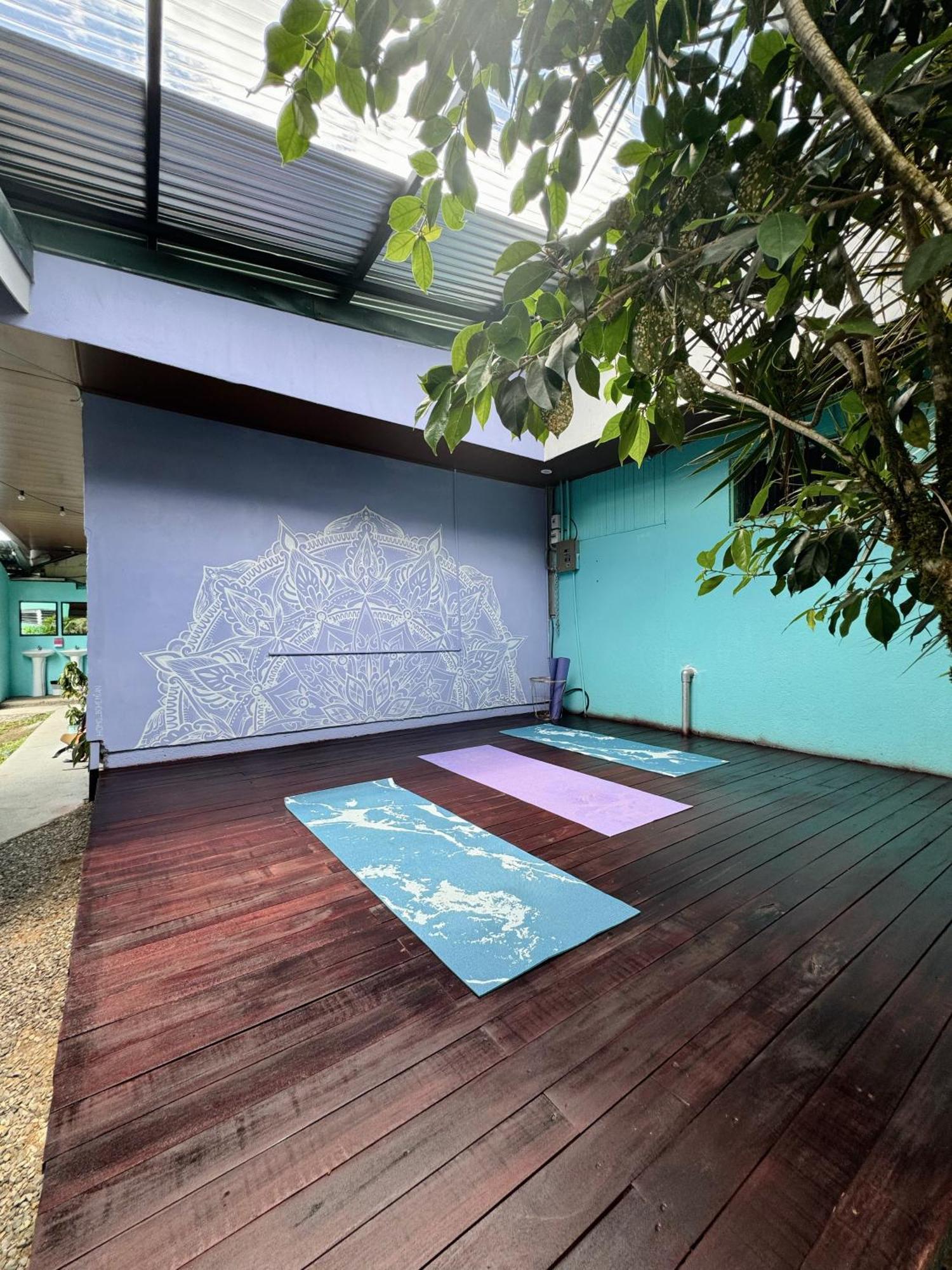 Pura Vibra Hostel La Fortuna Buitenkant foto